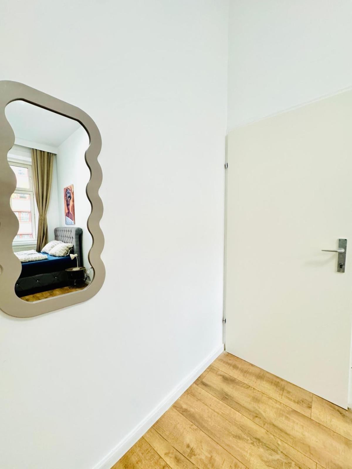 Cozy 9Br Shared Apartment, Only 12Min Walk To Augarten Wiedeń Zewnętrze zdjęcie