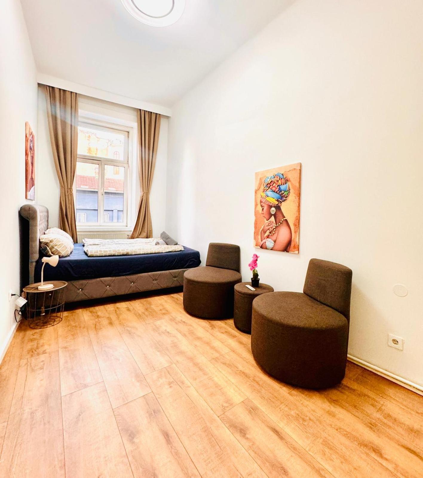 Cozy 9Br Shared Apartment, Only 12Min Walk To Augarten Wiedeń Zewnętrze zdjęcie