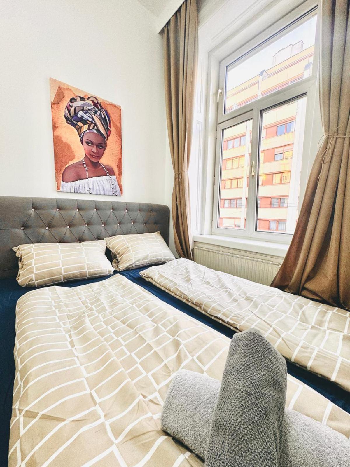 Cozy 9Br Shared Apartment, Only 12Min Walk To Augarten Wiedeń Zewnętrze zdjęcie