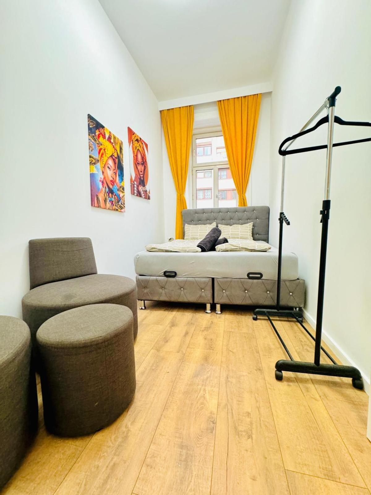 Cozy 9Br Shared Apartment, Only 12Min Walk To Augarten Wiedeń Zewnętrze zdjęcie