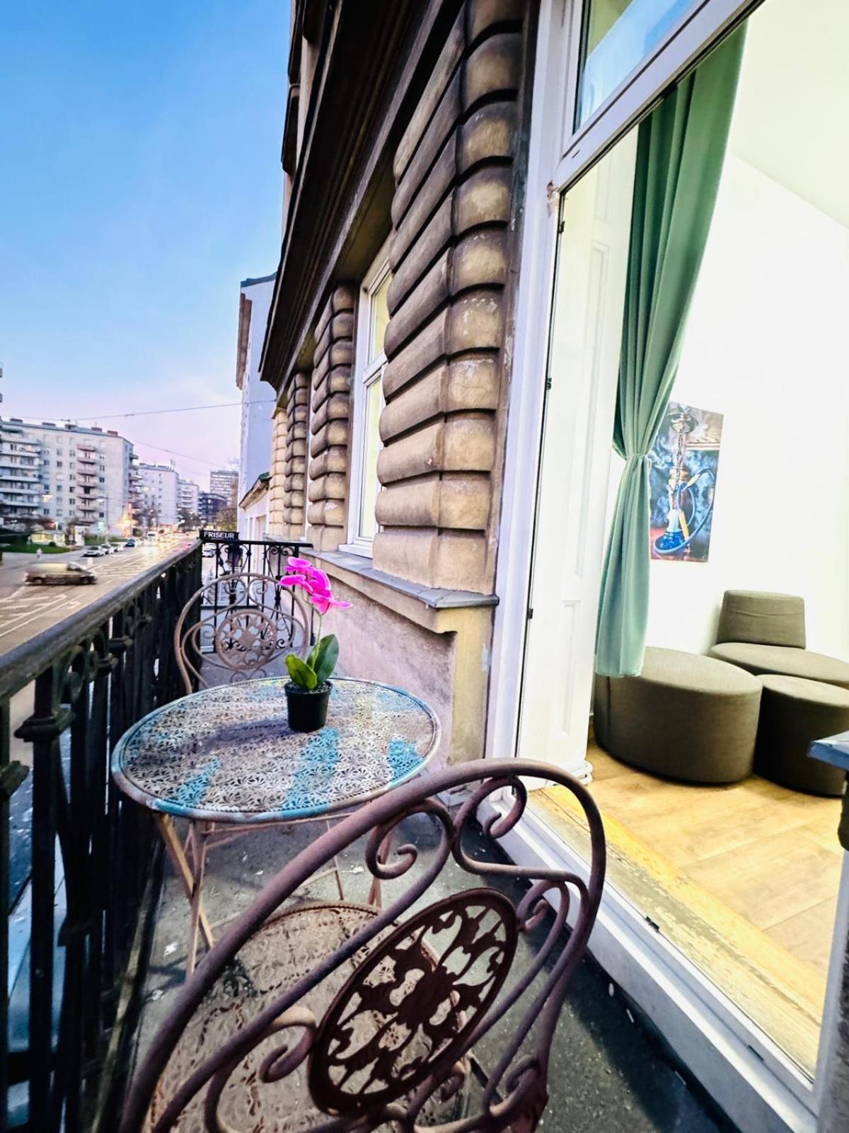 Cozy 9Br Shared Apartment, Only 12Min Walk To Augarten Wiedeń Zewnętrze zdjęcie