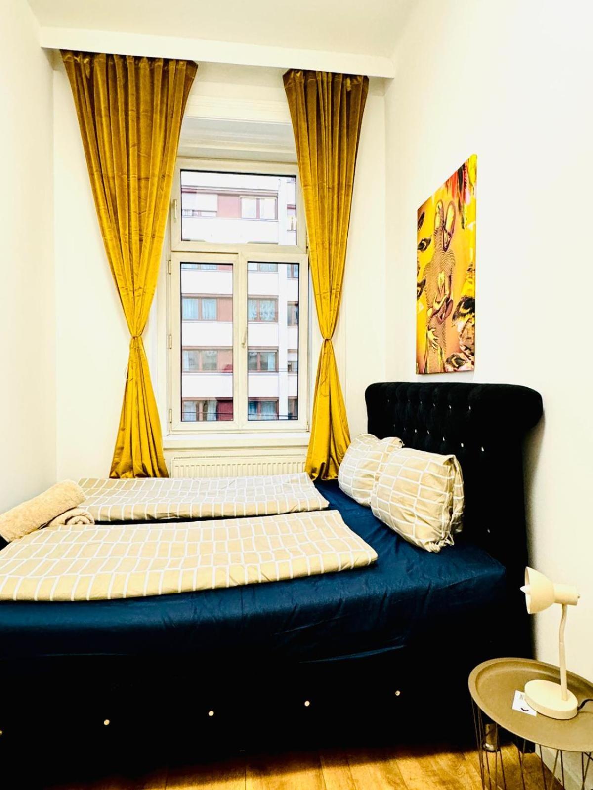 Cozy 9Br Shared Apartment, Only 12Min Walk To Augarten Wiedeń Zewnętrze zdjęcie