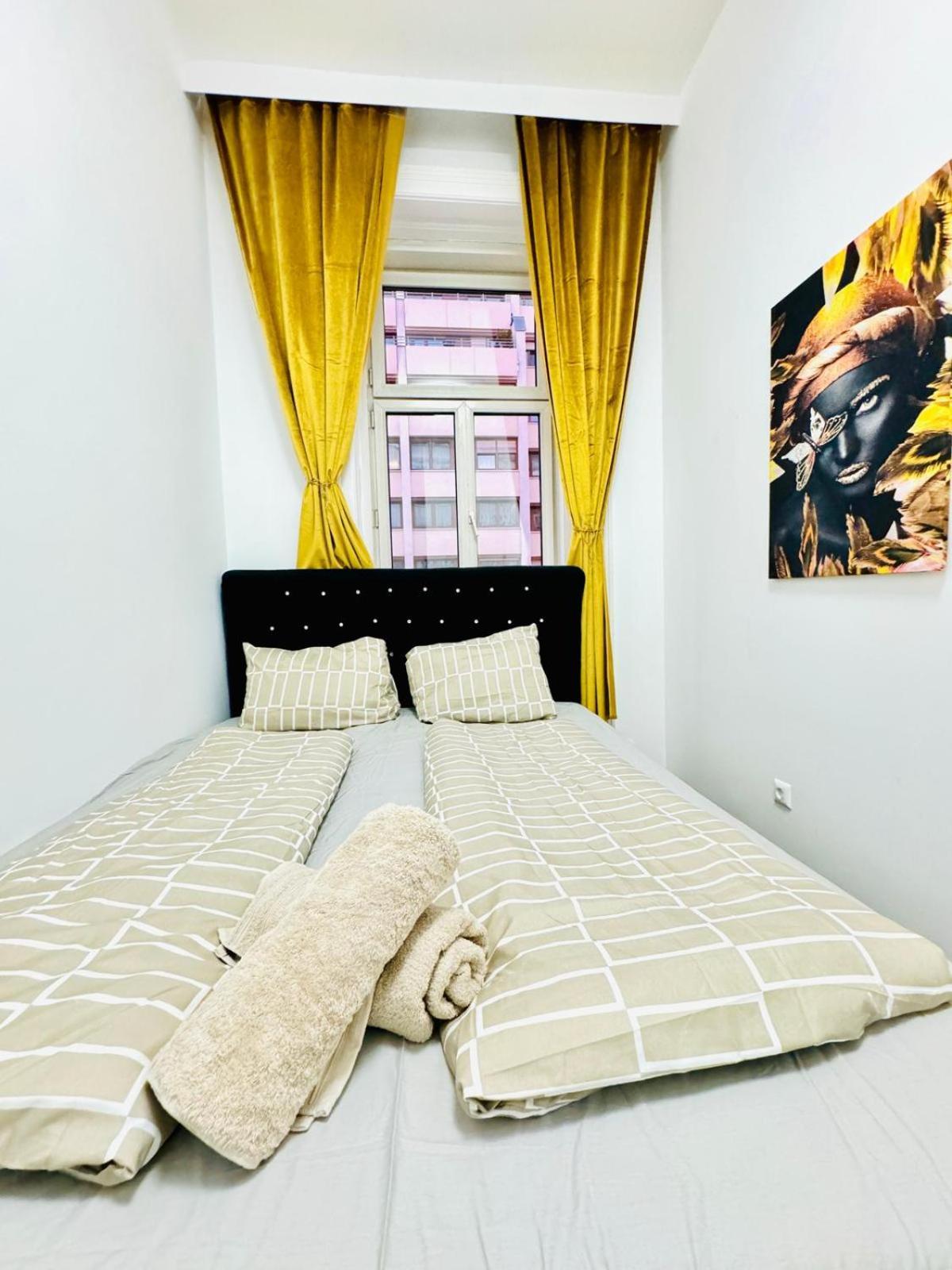 Cozy 9Br Shared Apartment, Only 12Min Walk To Augarten Wiedeń Zewnętrze zdjęcie